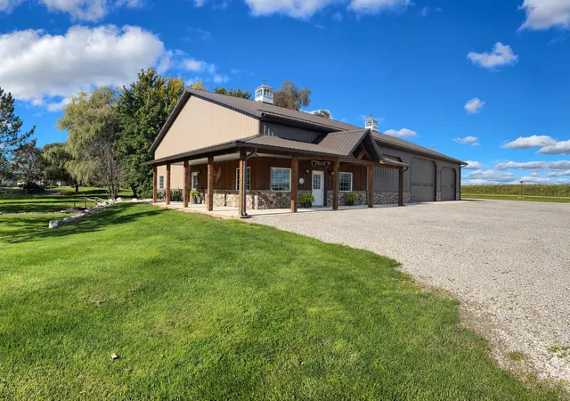 Photo 1 of Single family home for sale at 1025 Reed Rd, Sterling, MI 48659 | MLS# 77080074418 | Listing updated on 2026-10-12