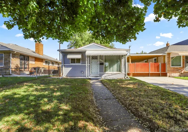 Photo 2 of Single family home for sale at 18102 Sunset St, Detroit, MI 48234 | MLS# 20261082198 | Listing updated on 2026-10-12