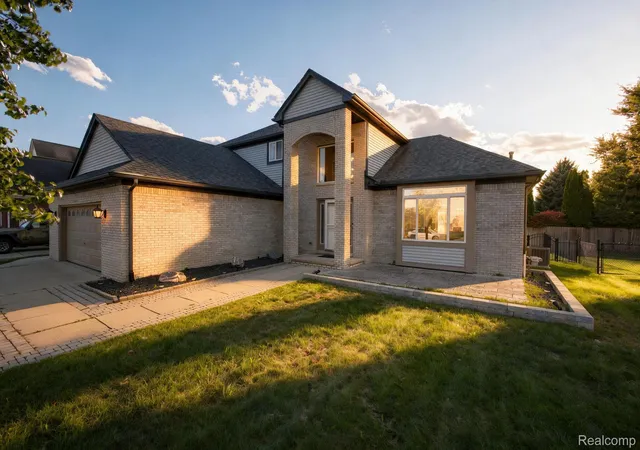 Photo 1 of Single family home for sale at 46821 Twin City Trl, Macomb, MI 48044 | MLS# 20261082197 | Listing updated on 2026-10-21
