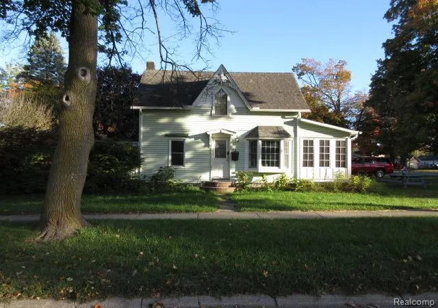 Photo 1 of Single family home for sale at 410 W 4th Street, Imlay City, MI 48444 | MLS# 20261082201 | Listing updated on 2026-10-12