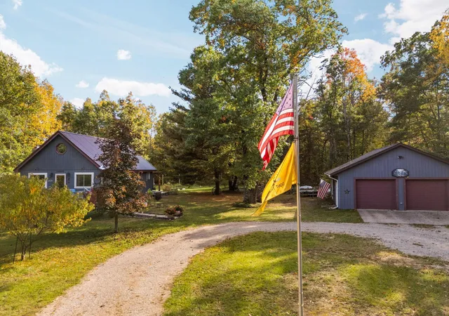 Photo 1 of Single family home for sale at 21453 Caberfae Hwy, Wellston, MI 49689 | MLS# 78080074420 | Listing updated on 2026-10-12