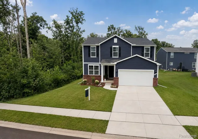 Photo 3 of Single family home for sale at 9171 Dogwood Ln, Dexter, MI 48130 | MLS# 20261082209 | Listing updated on 2026-10-12