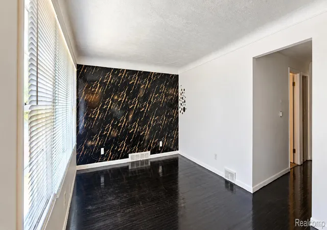 Photo 3 of Single family home for sale at 19325 Albany St, Detroit, MI 48234 | MLS# 20261082242 | Listing updated on 2026-10-12
