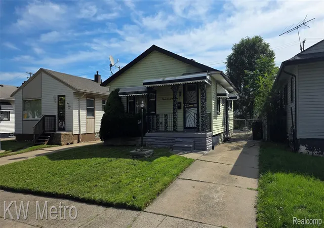 Photo 1 of Sale Pending at 2477 S Bassett St, Detroit, MI 48217 | MLS# 20261082246 | Listing updated on 2026-10-20