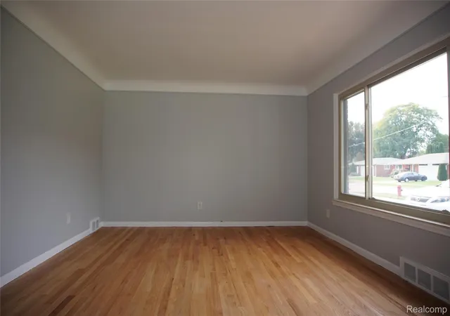 Photo 3 of Single family home for sale at 28644 Grobbel Ave, Warren, MI 48092 | MLS# 20261082253 | Listing updated on 2026-10-19