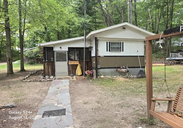 Photo 2 of Single family home for sale at 6384 E Ridge Ave, Fountain, MI 49410 | MLS# 65026054145 | Listing updated on 2026-10-19