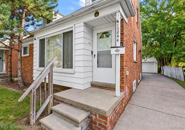 Photo 3 of Single family home for sale at 12844 Wormer, Redford, MI 48239 | MLS# 20261082264 | Listing updated on 2026-10-18