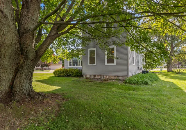 Photo 3 of Single family home for sale at 500 N Union City Rd, Coldwater, MI 49036 | MLS# 53026054155 | Listing updated on 2026-10-10