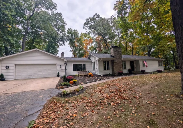 Photo 1 of Single family home for sale at 828 N Wattles Rd, Battle Creek, MI 49014 | MLS# 66026054157 | Listing updated on 2026-10-12