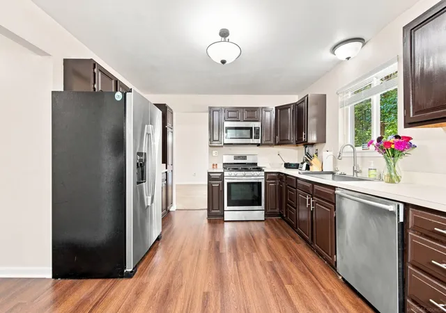 Photo 3 of Single family home for sale at 11490 Ely Rd, Davisburg, MI 48350 | MLS# 58050224536 | Listing updated on 2026-10-10