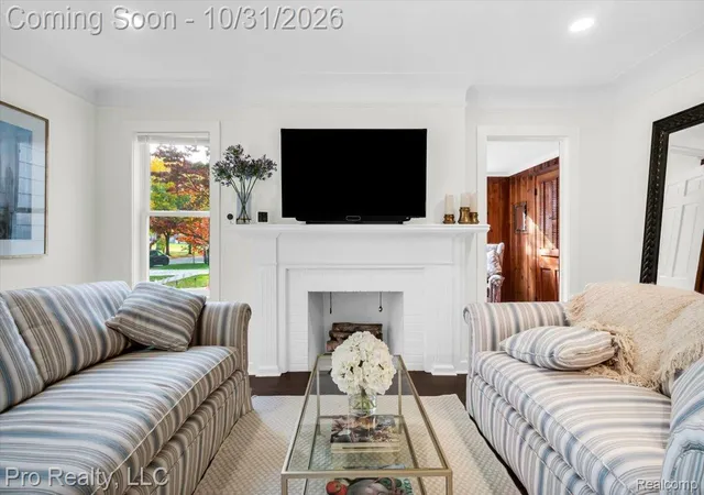Photo 2 of Single family home for sale at 632 S Wilson Ave, Royal Oak, MI 48067 | MLS# 20261082279 | Listing updated on 2026-10-31