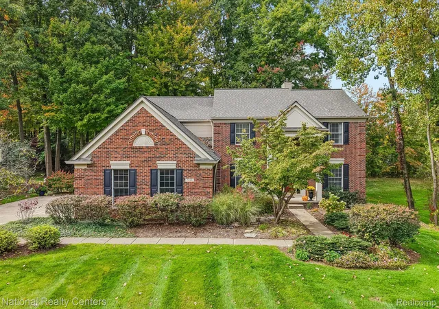Photo 2 of Single family home for sale at 7480 Wyngate Dr, Clarkston, MI 48348 | MLS# 20261082284 | Listing updated on 2026-10-12