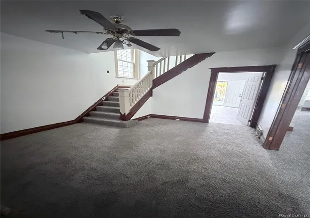 Photo 4 of Single family home for sale at 5235 Mount Elliott St, Detroit, MI 48211 | MLS# 20261082286 | Listing updated on 2026-10-12