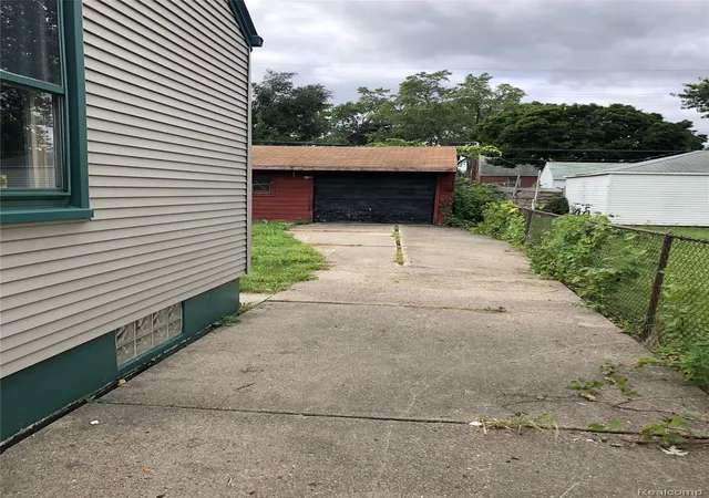 Photo 1 of Single family home for sale at 6615 Winthrop St, Detroit, MI 48228 | MLS# 20261082294 | Listing updated on 2026-10-12