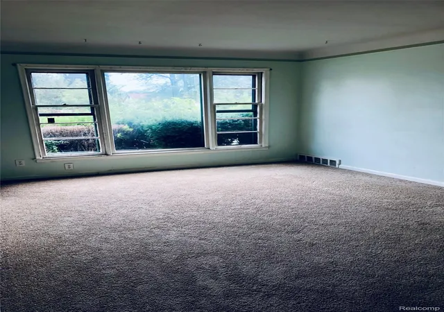 Photo 3 of Single family home for sale at 6615 Winthrop St, Detroit, MI 48228 | MLS# 20261082294 | Listing updated on 2026-10-12