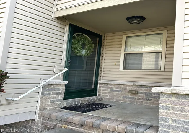 Photo 2 of Condo for sale at 17410 N Lucille Cir, New Boston, MI 48164 | MLS# 20261082297 | Listing updated on 2026-10-16