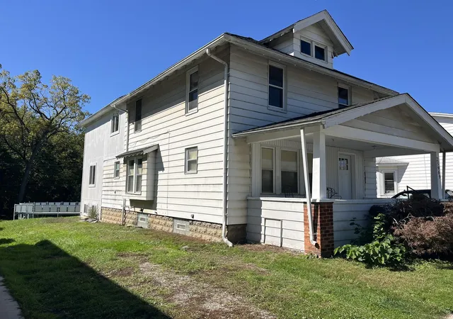 Photo 2 of Single family home for sale at 25969 E Huron River Dr, Flat Rock, MI 48134 | MLS# 81026054185 | Listing updated on 2026-10-12