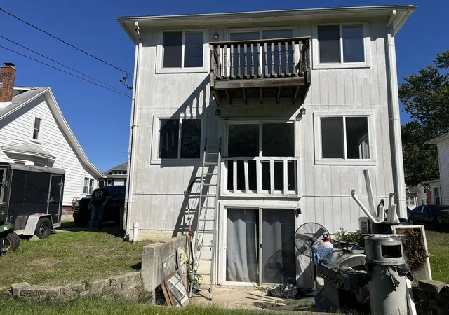 Photo 3 of Single family home for sale at 25969 E Huron River Dr, Flat Rock, MI 48134 | MLS# 81026054185 | Listing updated on 2026-10-12