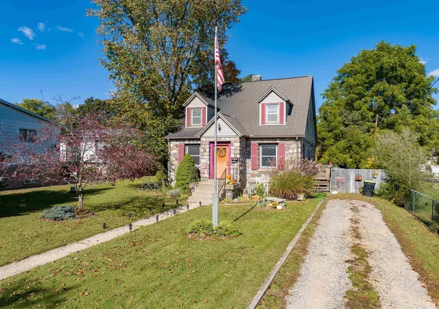 Single family home for sale at 135 Carpenter St, West Branch, MI 48661 | MLS# 77080074433