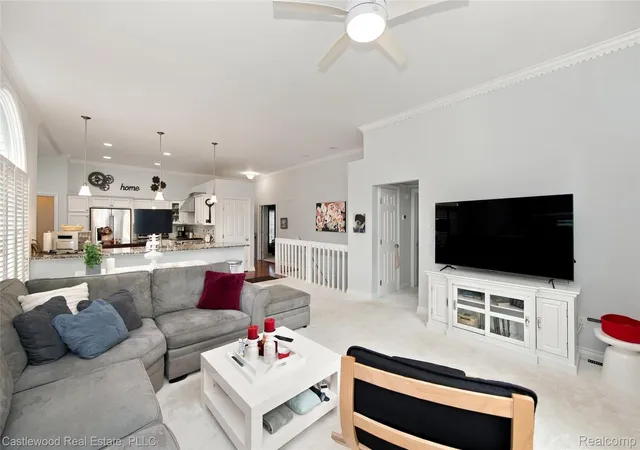 Listing Photo 5 - Condo for sale in building located at 740 Ridgeside Dr, Milford, MI 48381