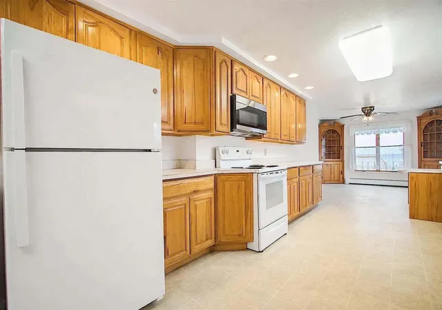Photo 3 of Single family home for sale at 514 N Lake St, Harrisville, MI 48740 | MLS# 81026054201 | Listing updated on 2026-10-13