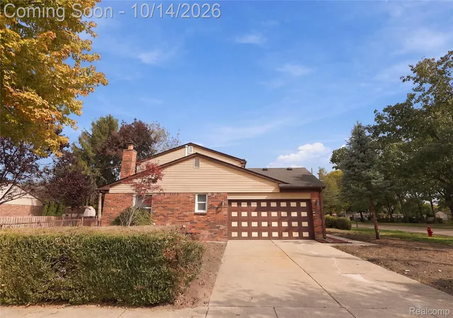 Photo 3 of Single family home for sale at 4785 Martin Rd, Warren, MI 48092 | MLS# 20261082351 | Listing updated on 2026-10-18