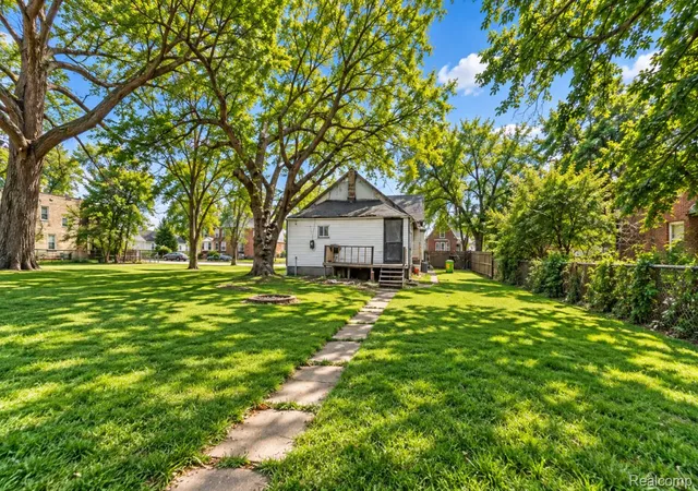 Photo 3 of Single family home for sale at 2619 Wabash St, Detroit, MI 48216 | MLS# 20261082356 | Listing updated on 2026-10-12