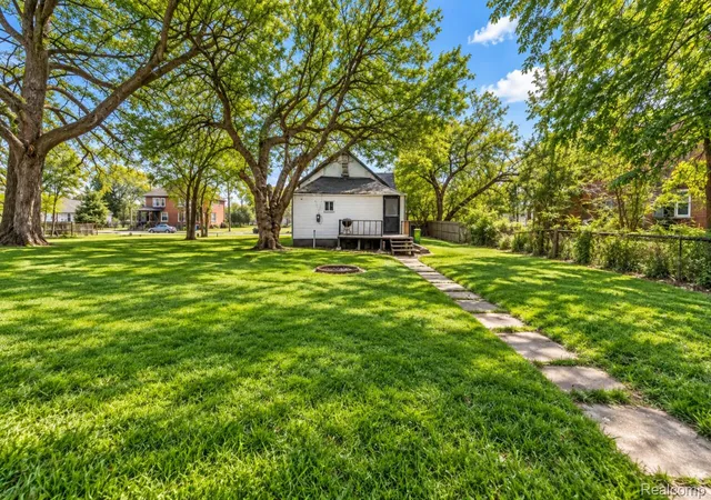 Photo 4 of Single family home for sale at 2619 Wabash St, Detroit, MI 48216 | MLS# 20261082356 | Listing updated on 2026-10-12
