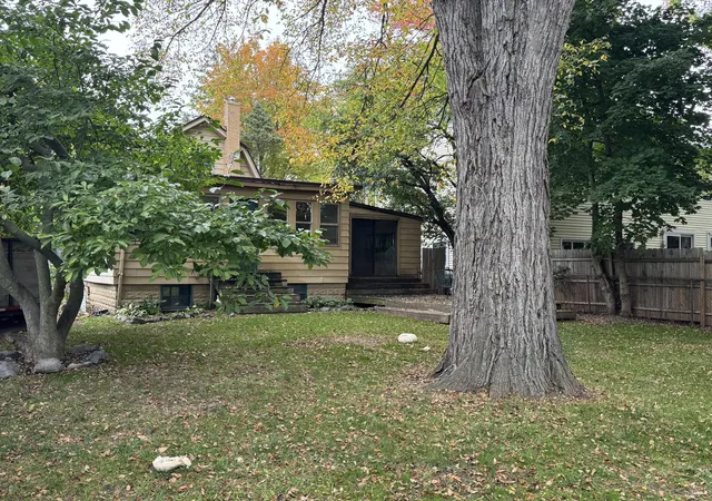 Photo 4 of Single family home for sale at 49 Sylvan Ct, Pontiac, MI 48341 | MLS# 81026054213 | Listing updated on 2026-10-12
