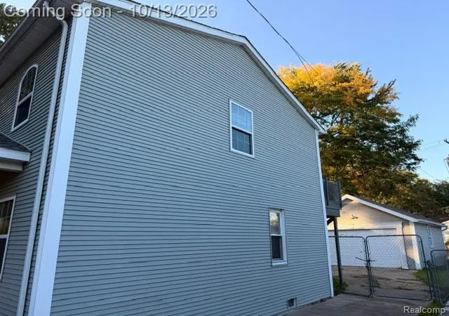 Photo 3 of Single family home for sale at 22105 Ridgeway St, Saint Clair Shores, MI 48080 | MLS# 20261082363 | Listing updated on 2026-10-13