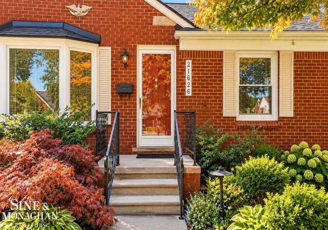 Photo 3 of Single family home for sale at 21626 Statler St, Saint Clair Shores, MI 48081 | MLS# 58050224573 | Listing updated on 2026-10-11