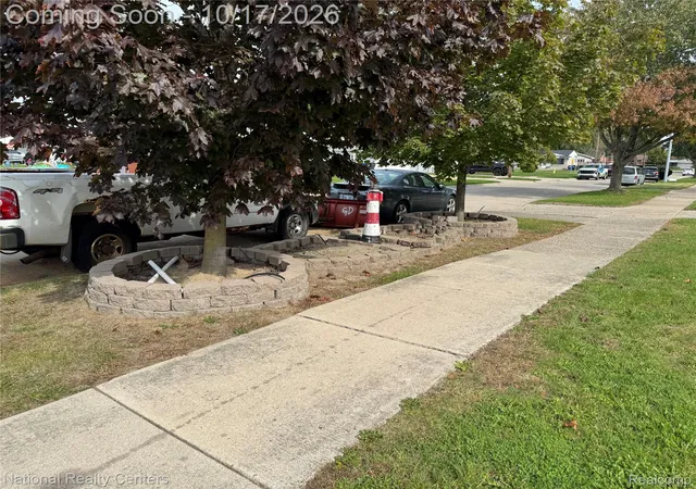 Photo 1 of Single family home for sale at 935 Easley Dr, Westland, MI 48186 | MLS# 20261082373 | Listing updated on 2026-10-17