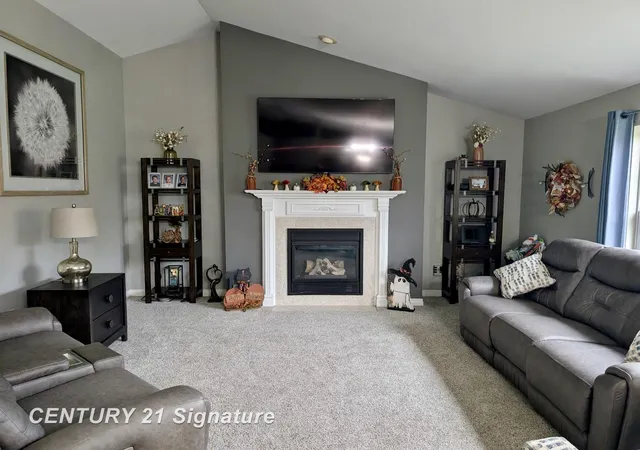 Photo 3 of Single family home for sale at 4110 W Crossings Rd, Saginaw, MI 48603 | MLS# 61050224574 | Listing updated on 2026-10-12