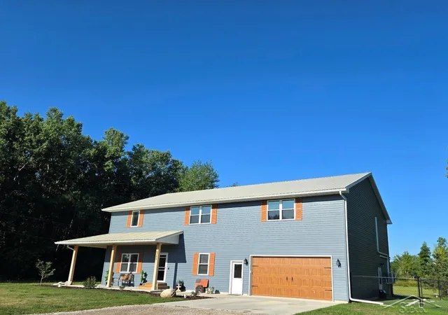Photo 2 of Single family home for sale at 6785 N Michigan Rd, Saginaw, MI 48604 | MLS# 61050224579 | Listing updated on 2026-10-12