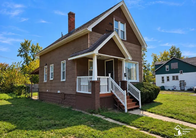 Photo 3 of Single family home for sale at 9354 Burnette St, Detroit, MI 48204 | MLS# 57050224580 | Listing updated on 2026-10-12