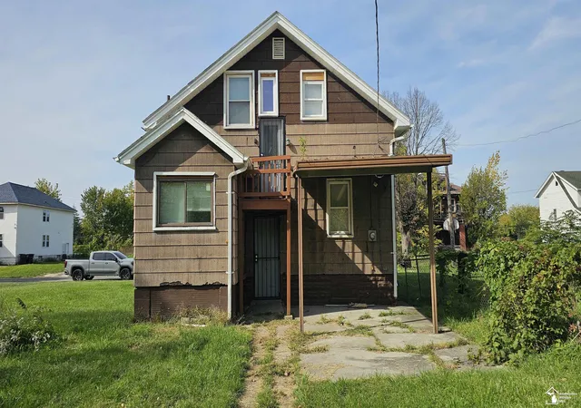 Photo 4 of Single family home for sale at 9354 Burnette St, Detroit, MI 48204 | MLS# 57050224580 | Listing updated on 2026-10-12