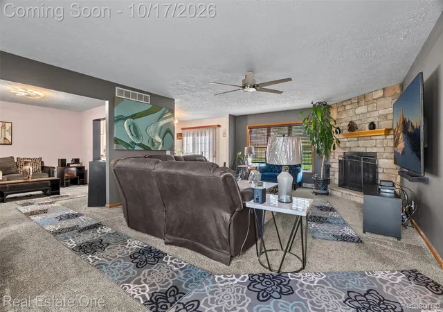 Photo 3 of Single family home for sale at 35911 Vinewood St, Romulus, MI 48174 | MLS# 20261082428 | Listing updated on 2026-10-18