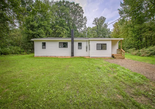 Single family home for sale at 11996 E L Ave, Galesburg, MI 49053 | MLS# 64026054247