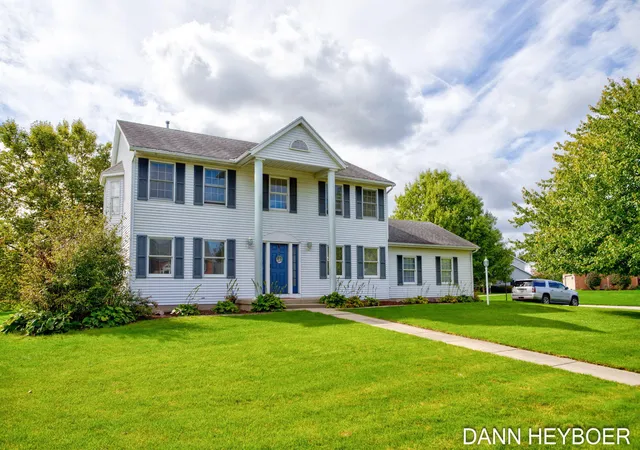 Photo 3 of Single family home for sale at 7044 Summit Hl Ct SE, Caledonia, MI 49316 | MLS# 65026054248 | Listing updated on 2026-10-12