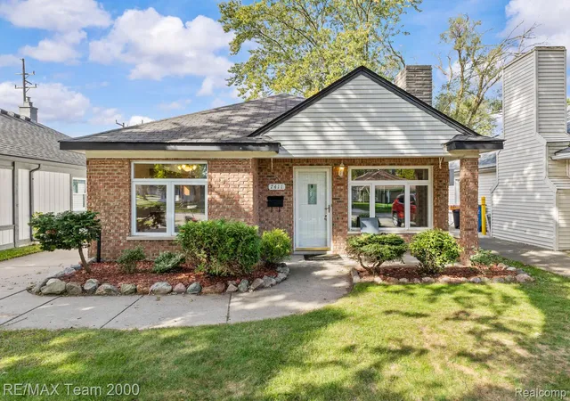 Photo 1 of Single family home for sale at 7411 N Vernon St, Dearborn Heights, MI 48127 | MLS# 20261082457 | Listing updated on 2026-10-13