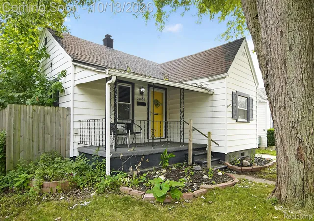Photo 2 of Single family home for sale at 27036 Townley St, Madison Heights, MI 48071 | MLS# 20261082458 | Listing updated on 2026-10-13