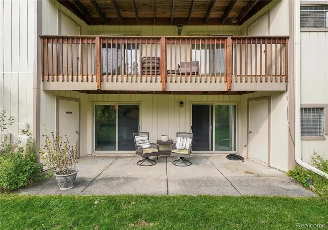 Listing Photo 1 - Condo for sale in building located at 1677 Riverside Dr, Rochester Hills, MI 48309 - Unit #13