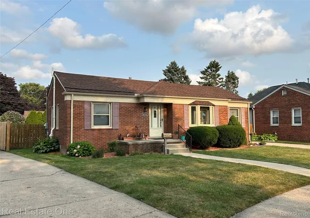 Photo 1 of Single family home for sale at 6331 Buckingham Ave, Allen Park, MI 48101 | MLS# 20261082465 | Listing updated on 2026-10-13