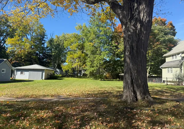 Photo 1 of Land for sale at 643 N Hickory St, Owosso, MI 48867 | MLS# 20261082481 | Listing updated on 2026-10-12