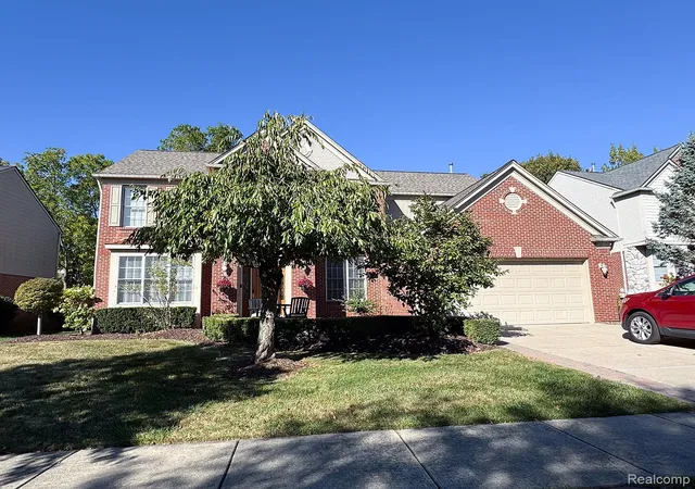 Photo 1 of Sale Pending at 1612 Blushing Dr, Rochester Hills, MI 48307 | MLS# 20261082683 | Listing updated on 2026-10-31