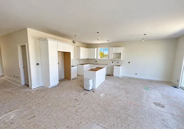 Photo 4 of Single family home for sale at 3081 Arbor Crk Dr SE, Grand Rapids, MI 49512 | MLS# 71026054399 | Listing updated on 2026-10-26