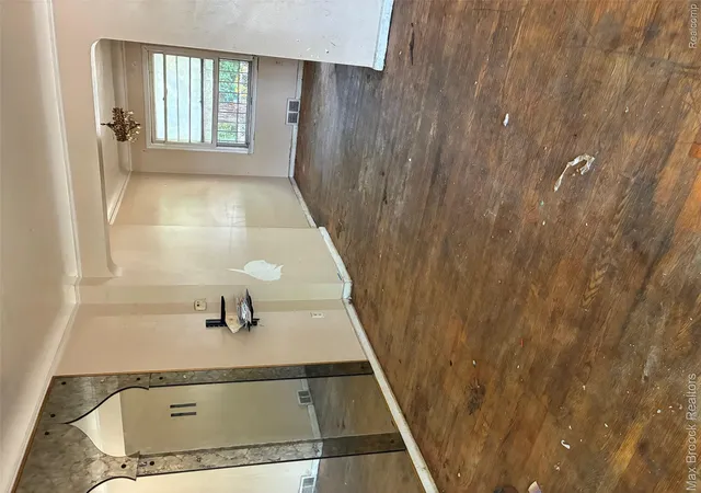 Listing Photo 2 - Condo for sale in building located at 3705 Oakman Blvd, Detroit, MI 48204 - Unit #10