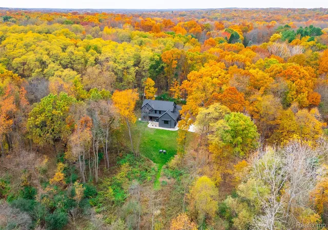 Photo 3 of Single family home for sale at 8282 Donovan Rd, Dexter, MI 48130 | MLS# 20261083571 | Listing updated on 2026-10-29