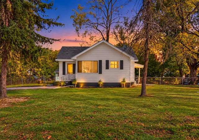 Photo 1 of Single family home for sale at 52 Roseneath Ave, Battle Creek, MI 49037 | MLS# 62026054854 | Listing updated on 2026-10-29