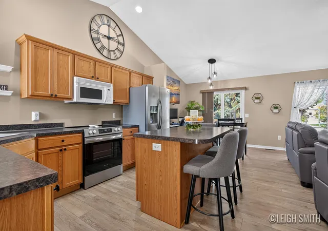Listing Photo 1 - Condo for sale in building located at 2933 Pebblestone Dr, Hudsonville, MI 49426